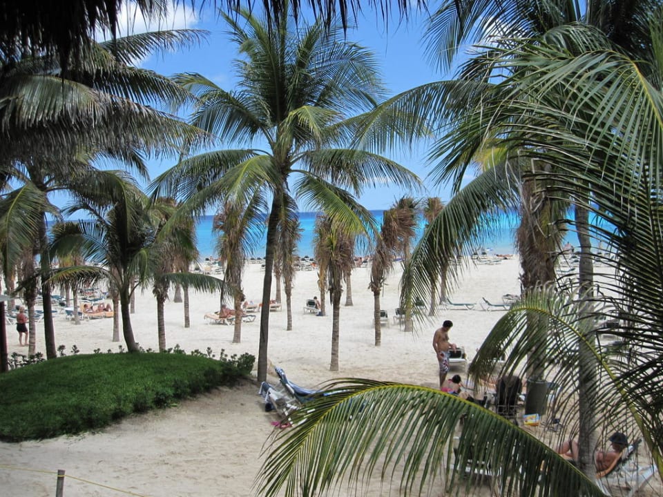 Weg zum Strand Hotel Riu Tequila