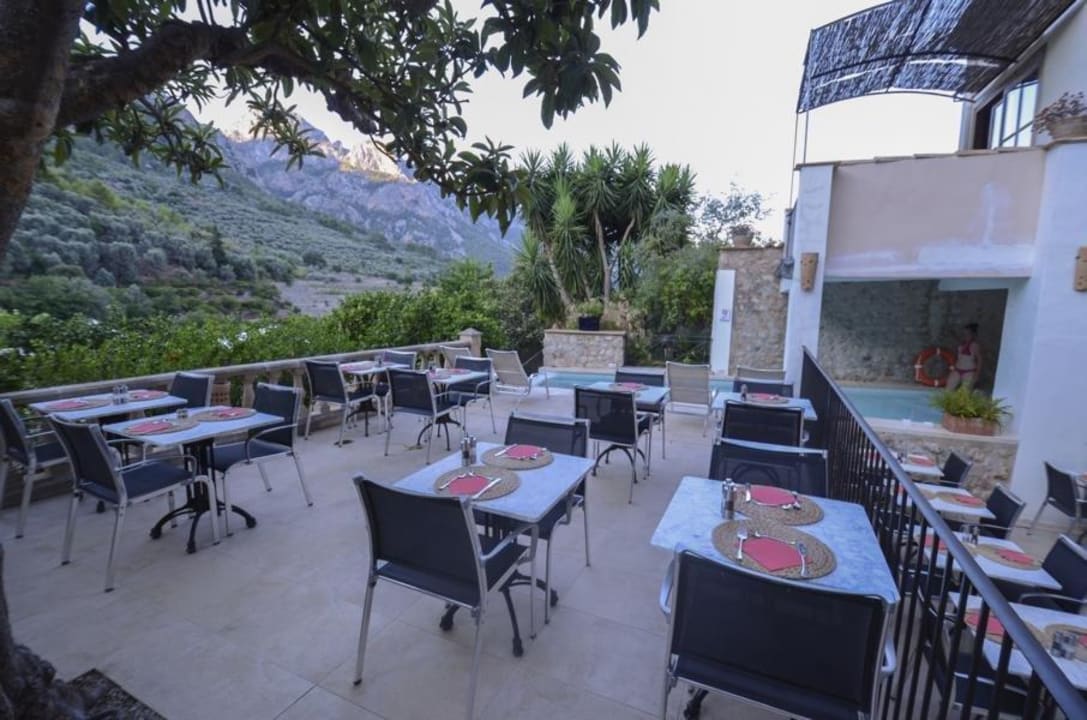 Terrasse mit grandiosem Blick Fornalutx Petit Hotel