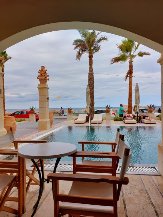 Pool Grecotel Plaza Beach House