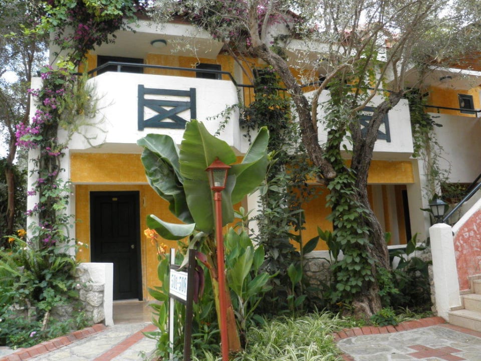 Przepiękny ogród Ölüdeniz Beach Resort by Z Hotels