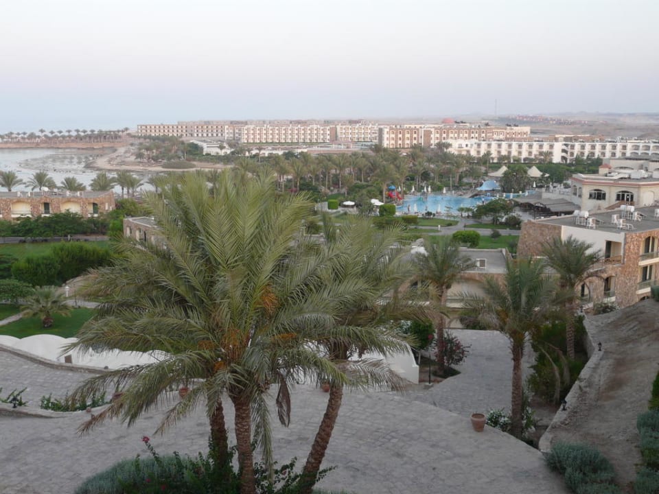 Widok z dachu Brayka Bay Resort