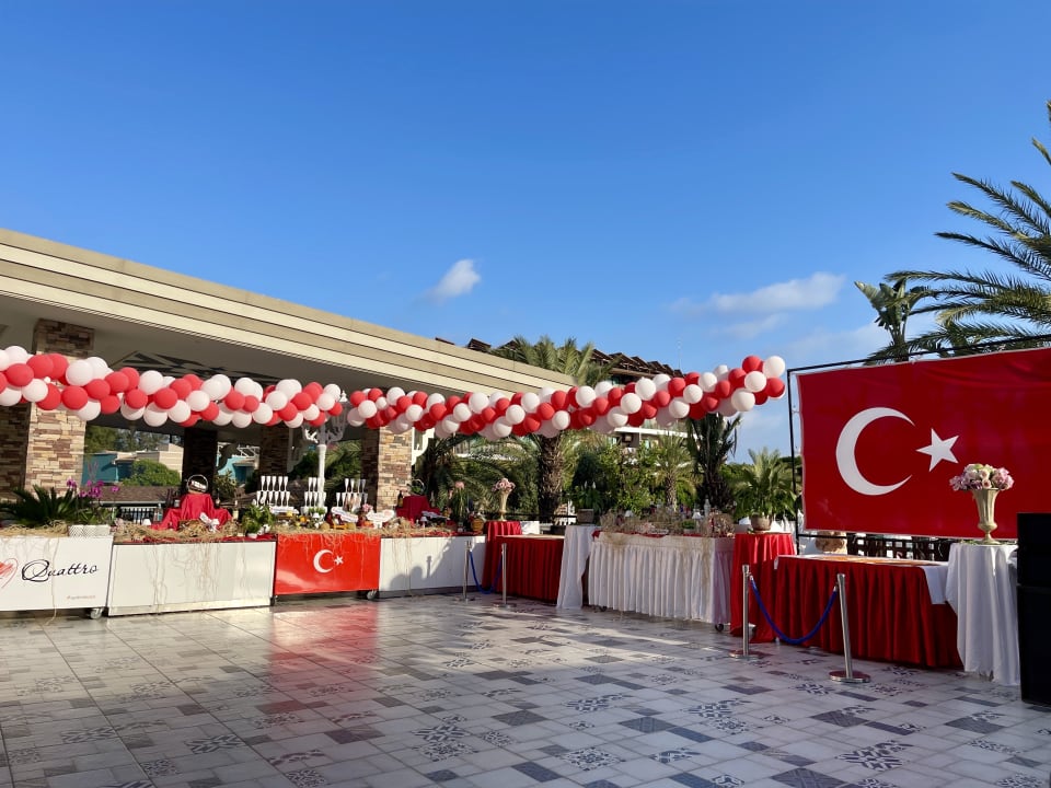 Gastro Quattro Beach Spa & Resort