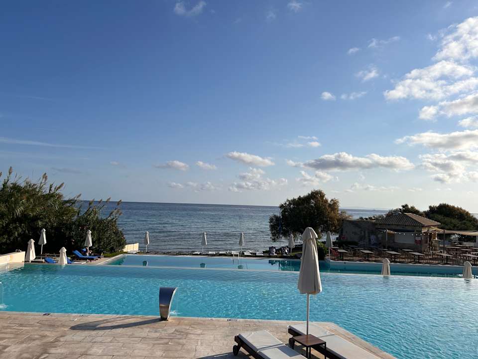 Pool Atlantica Eleon Grand Resort, Tragaki