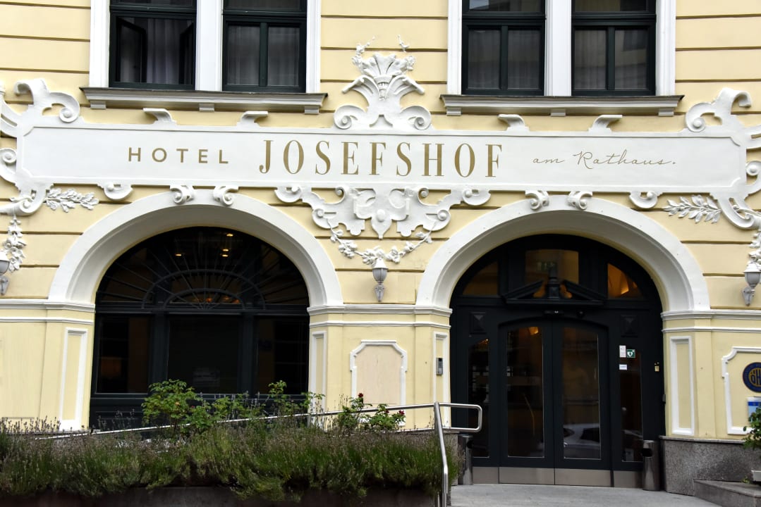 Außenansicht Hotel Josefshof am Rathaus