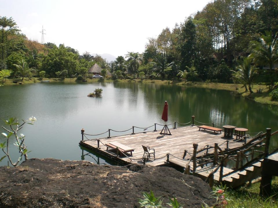 Eigener See inmitten der Anlage Kuraburi Greenview Resort
