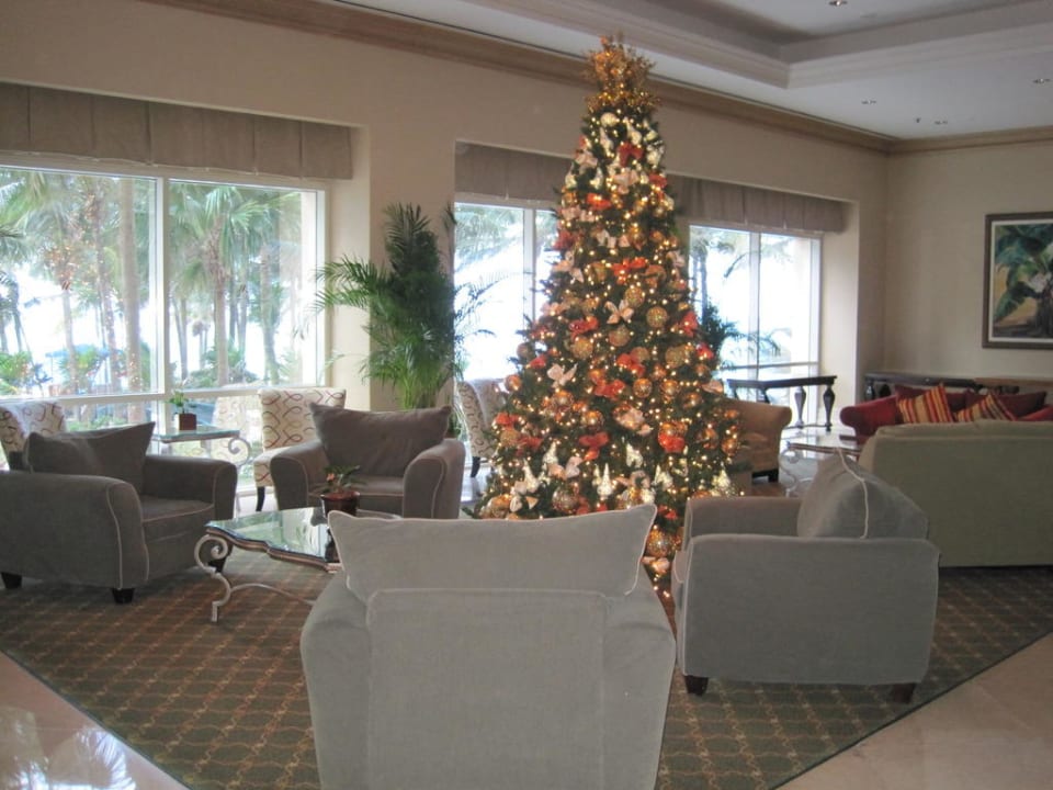 Weihnachten in der Lobby Hotel San Juan Marriott Resort & Stellaris Casino