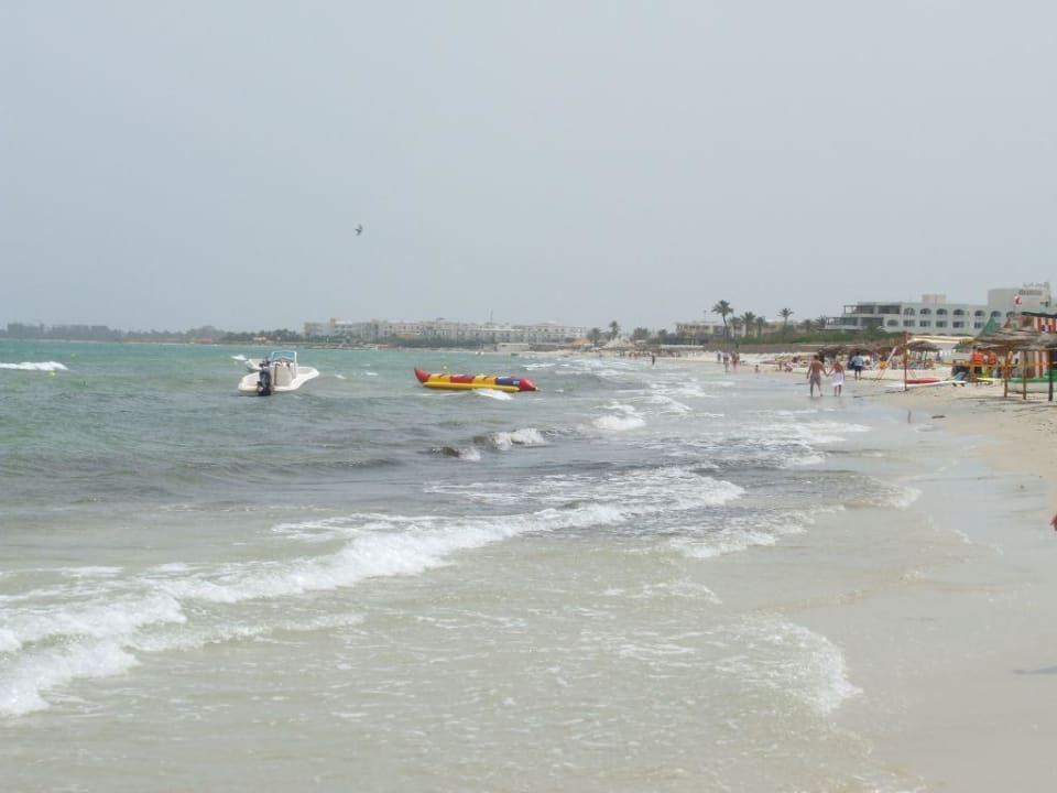 Stürmiger Strand Hotel Rosa Beach