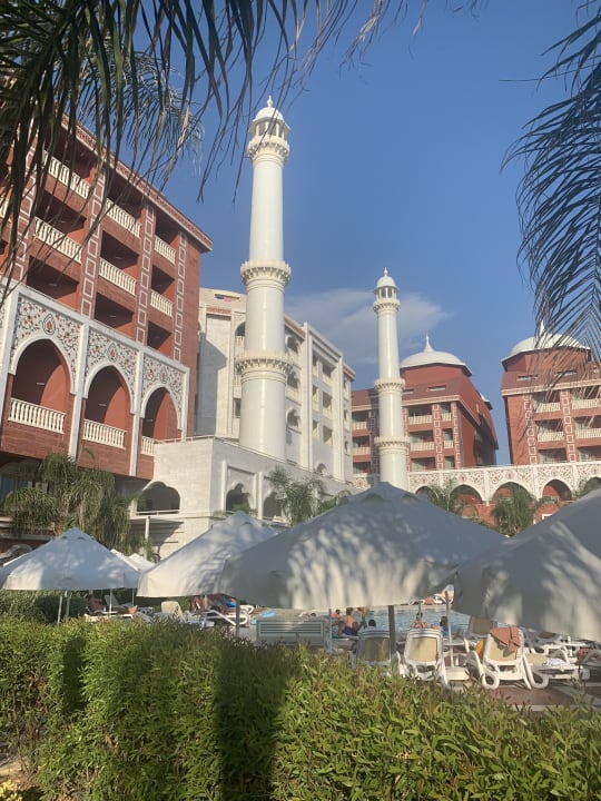 Außenansicht Royal Taj Mahal Hotel