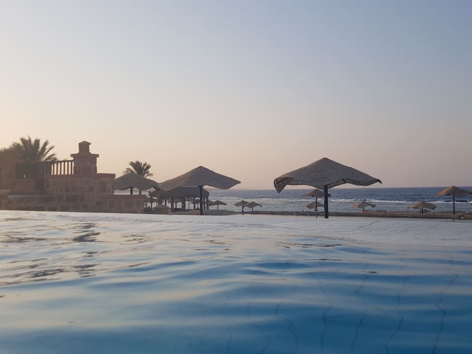 Pool Radisson Blu Resort, El Quseir