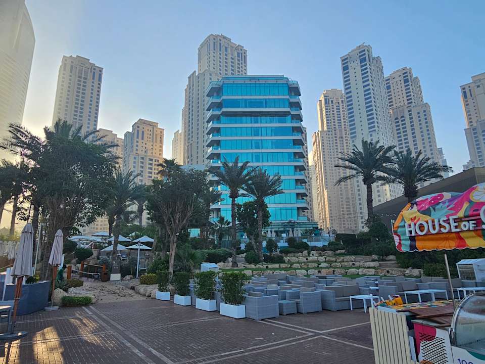 Strand Hilton Dubai Jumeirah