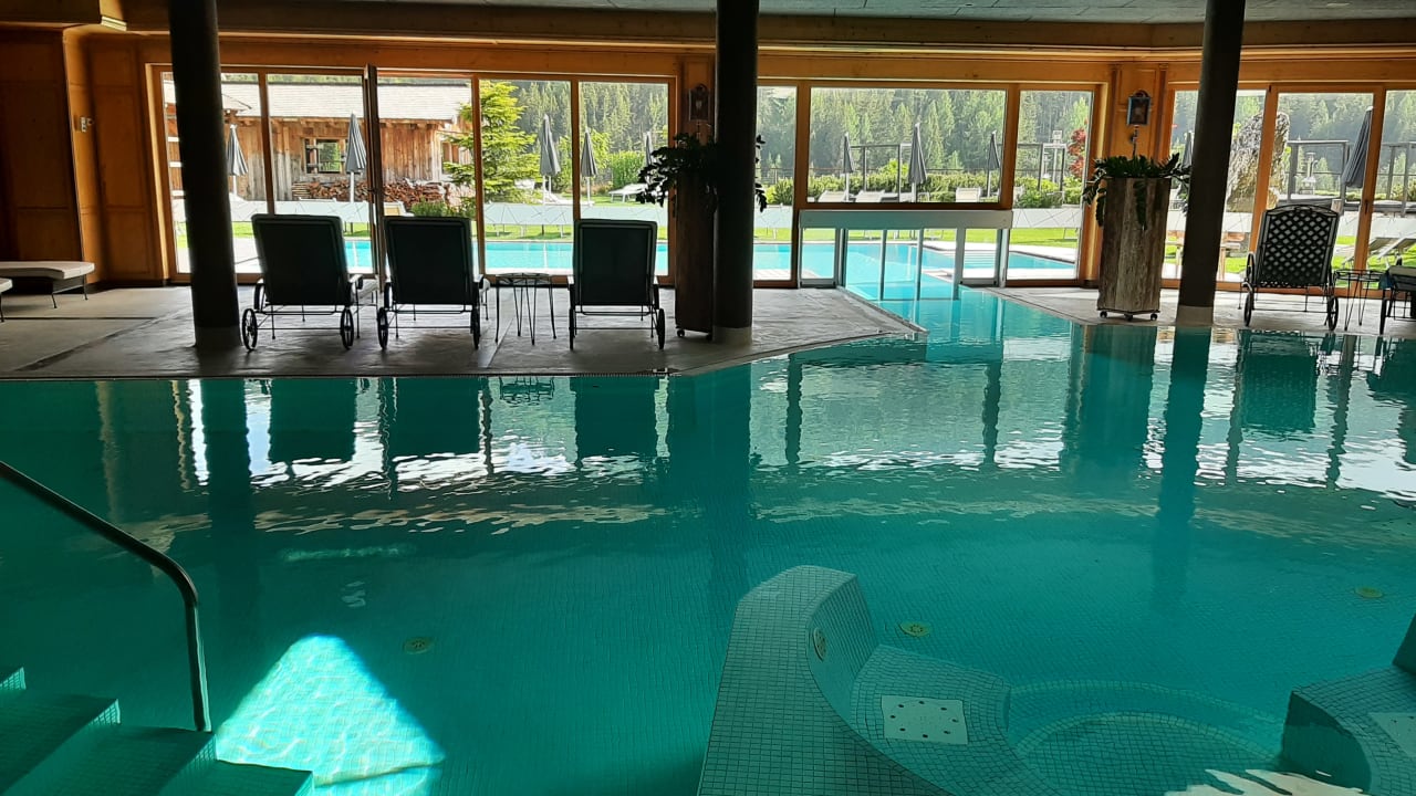 Pool Dolomiti Wellness Hotel Fanes
