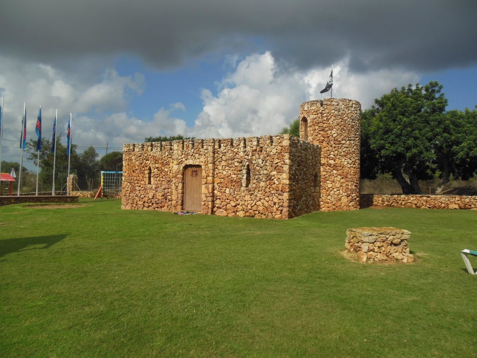 Burg mit Kinderanimation Hotel Mariant Park