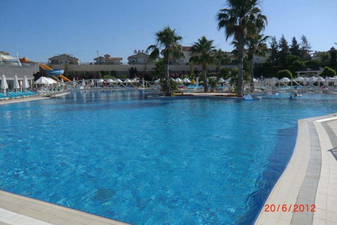 Hauptpool Side Mare Resort & Spa