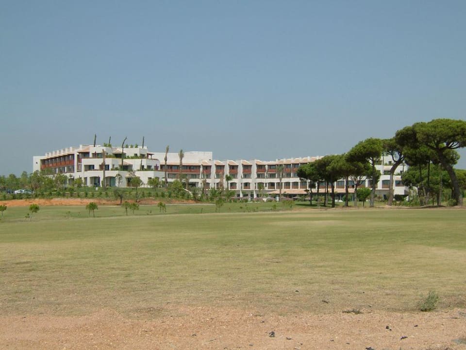 Hotel El Rompido Golf vom Golfplatz aus gesehen Precise Resort El Rompido - The Hotel