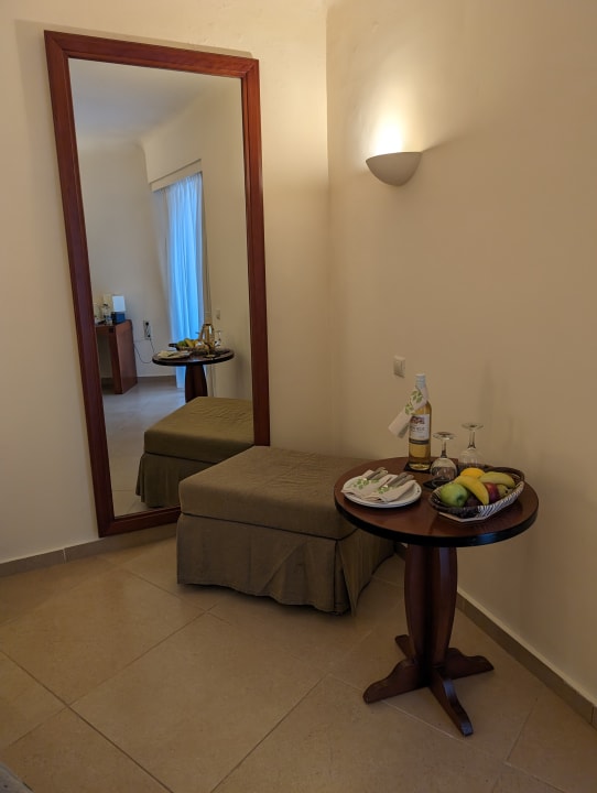 Zimmer Apollonia Beach Resort & Spa