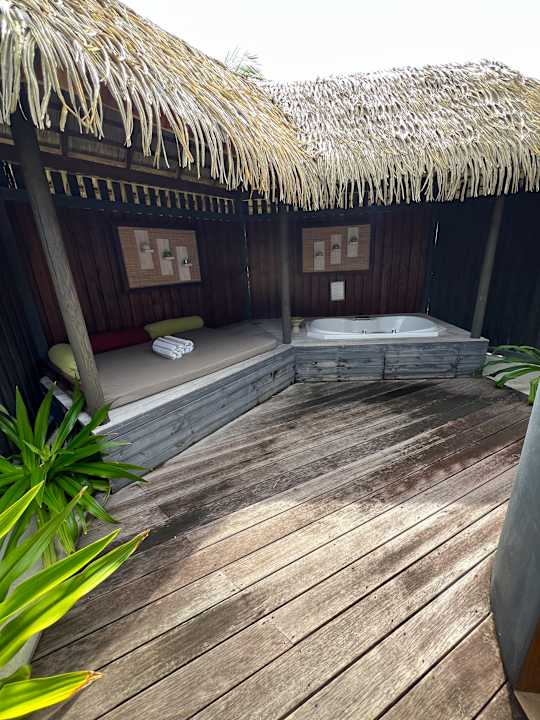 Zimmer Kuredu Island Resort & Spa