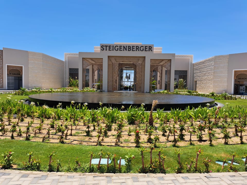 Außenansicht Steigenberger Resort Ras Soma