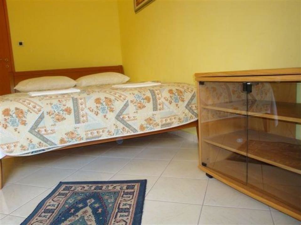 Schlafzimmer 1, App. Erdgeschoss Apartment Skiljan