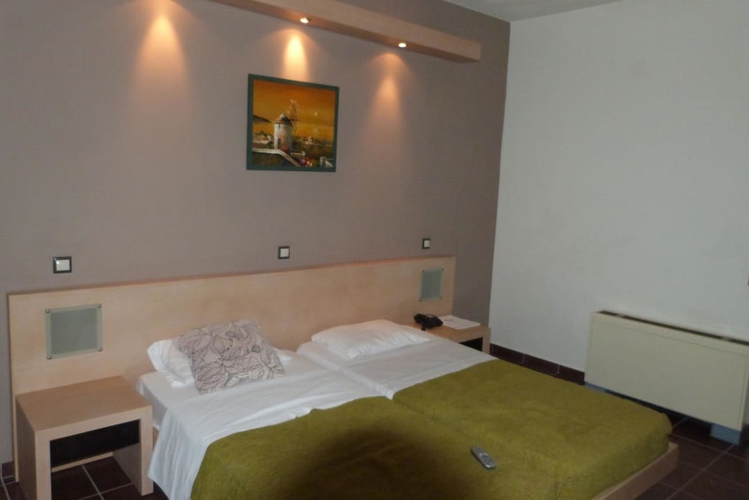 Zimmer Doppelbett Hotel Cathrin