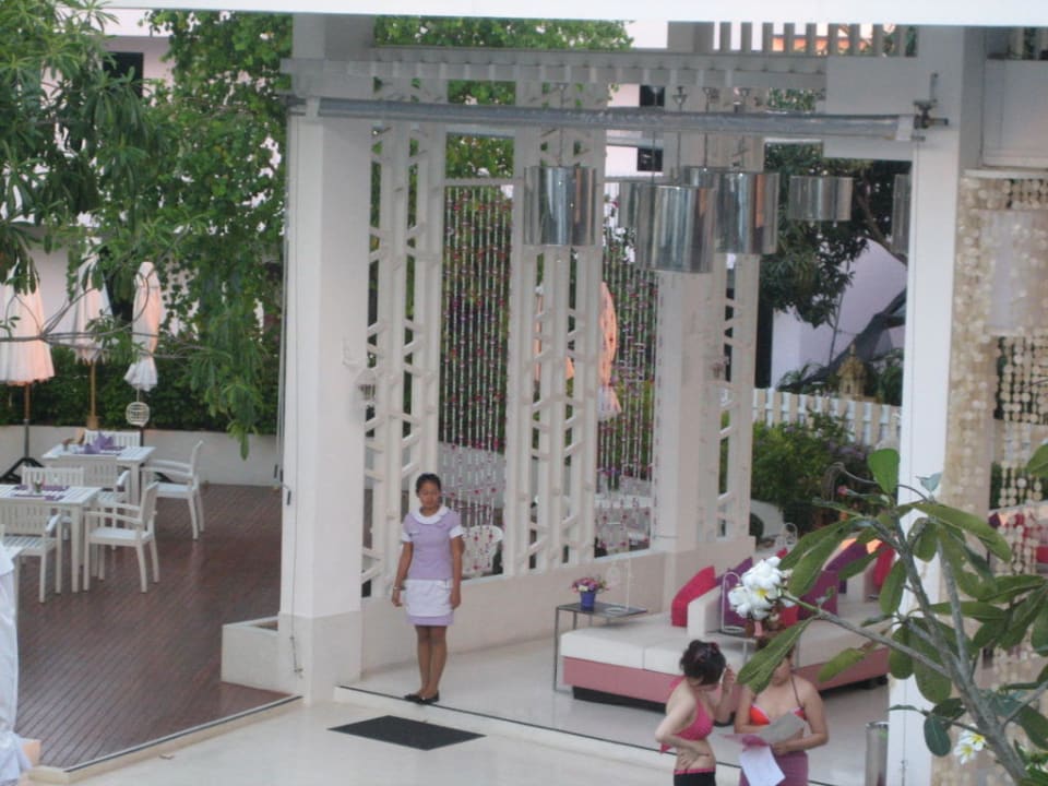 Rechts Lobby, links Restaurant Terrasse Hotel The Sea-Cret Hua Hin