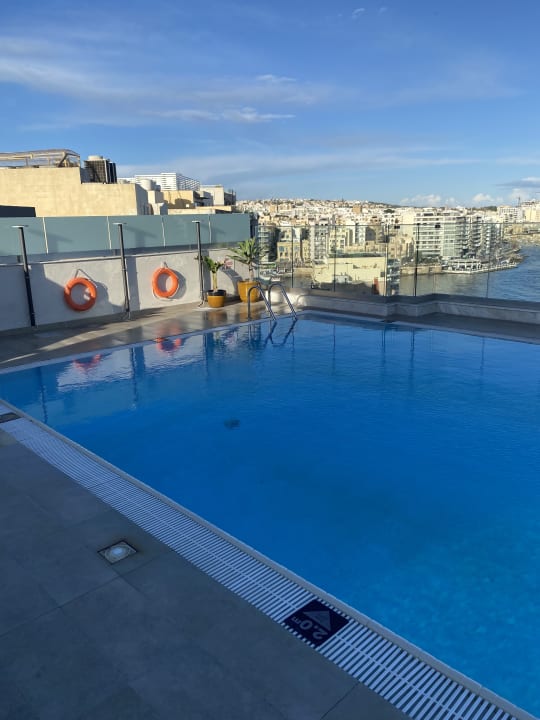 Pool Hotel Plaza & Plaza Regency