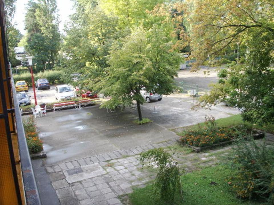 Blick von Balkon Richtung Parkplatz Hotel Radio Inn