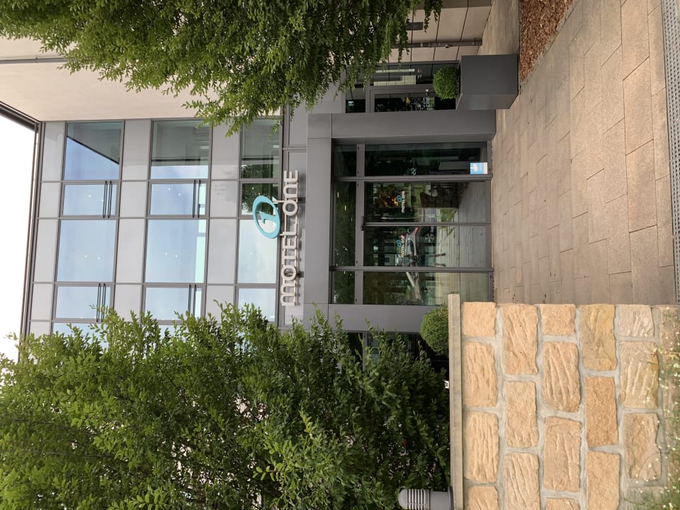 Außenansicht Motel One Dresden-Palaisplatz