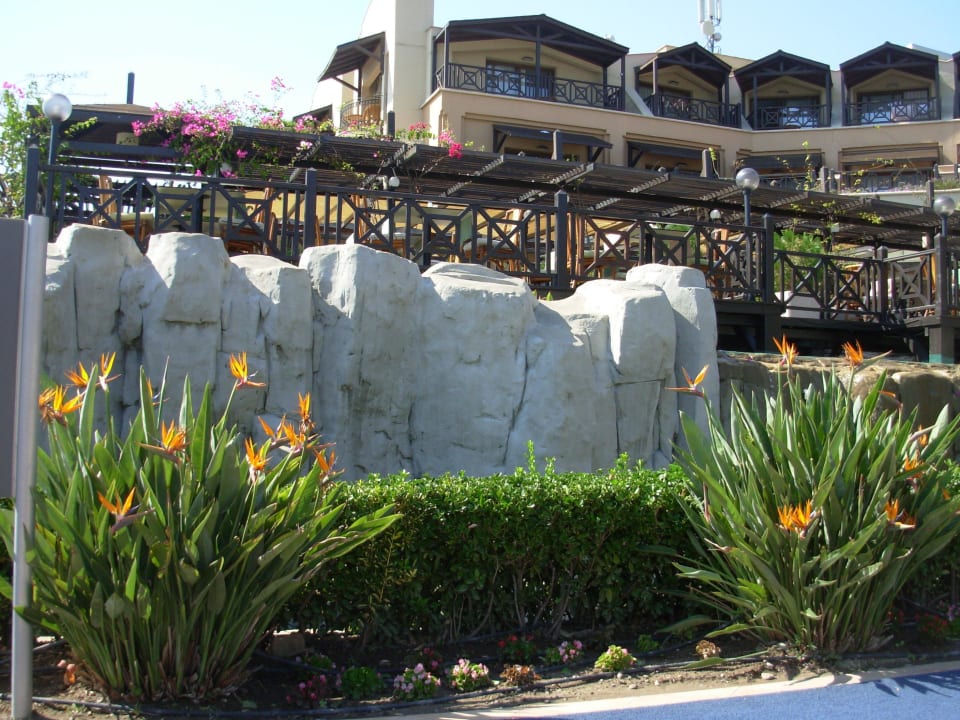 Tolle Aussenanlage Armas Labada