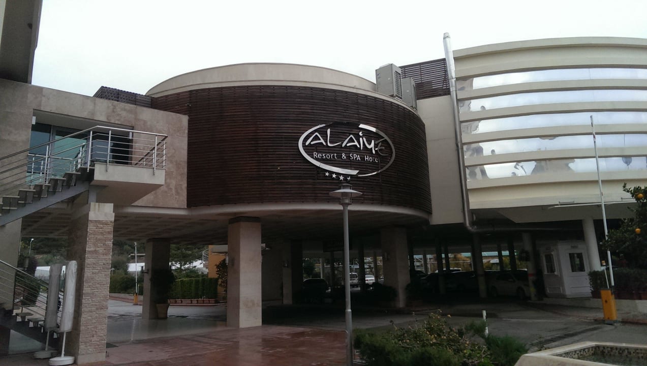 Blick auf das Hotel Alaiye Resort & Spa