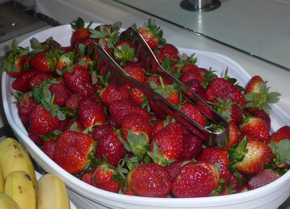 Frische Erdbeeren gefällig? Commodore Elite Suites & Spa - Adults only