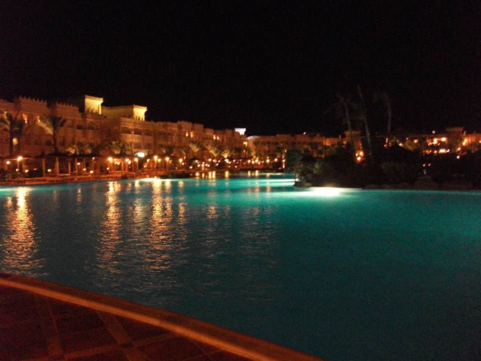 Pool bei Nacht Pickalbatros Palace Resort