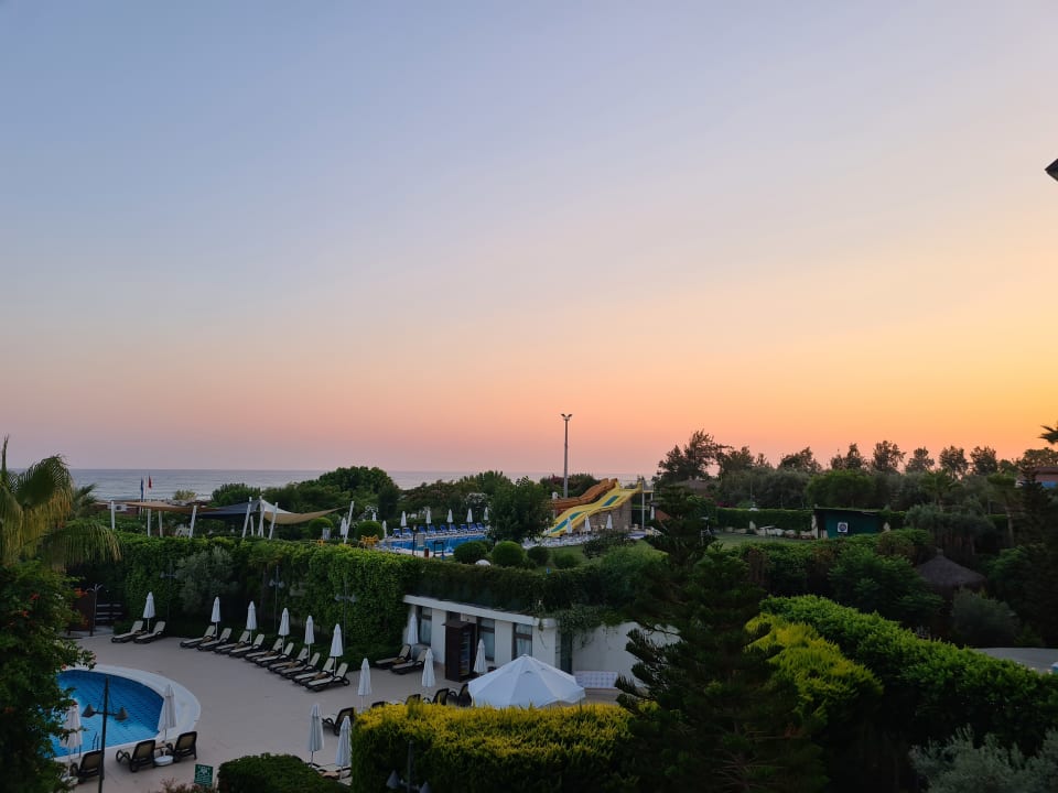 Ausblick Commodore Elite Suites & Spa - Adults only