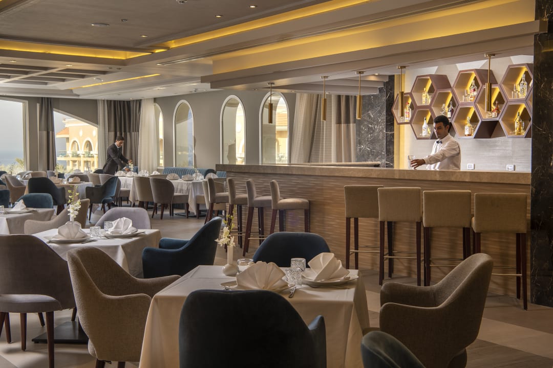 Gastro Premier Le Reve Hotel & Spa