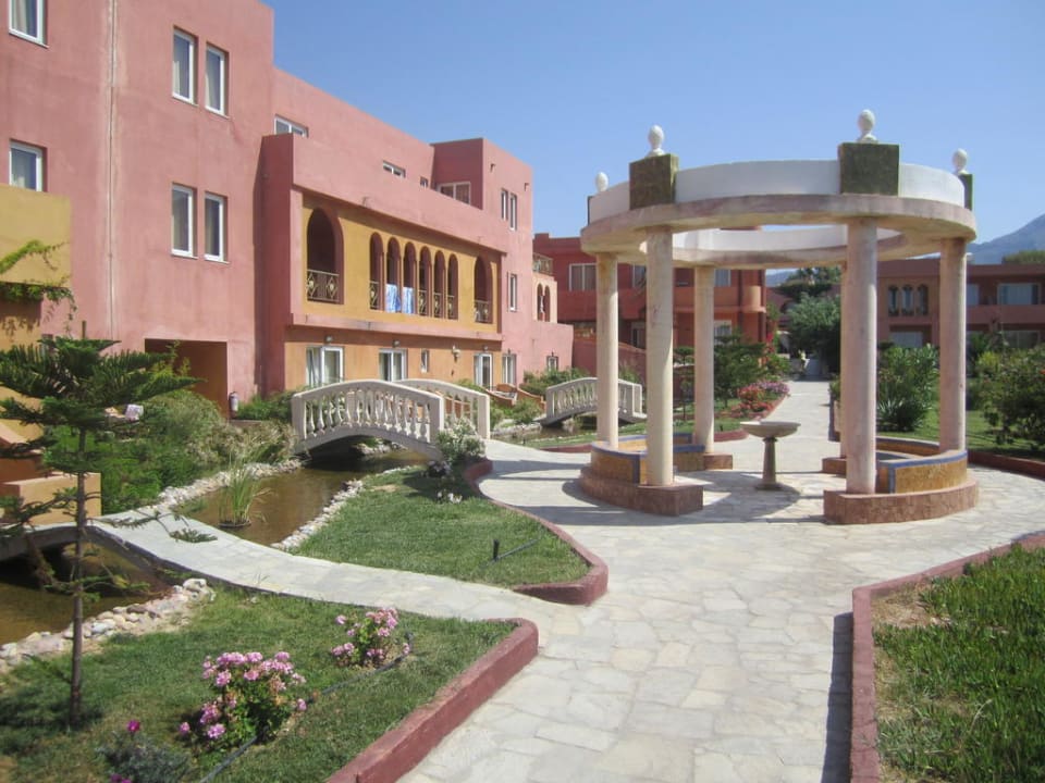 Weg zum Hotel Orpheas Resort - Adults Only