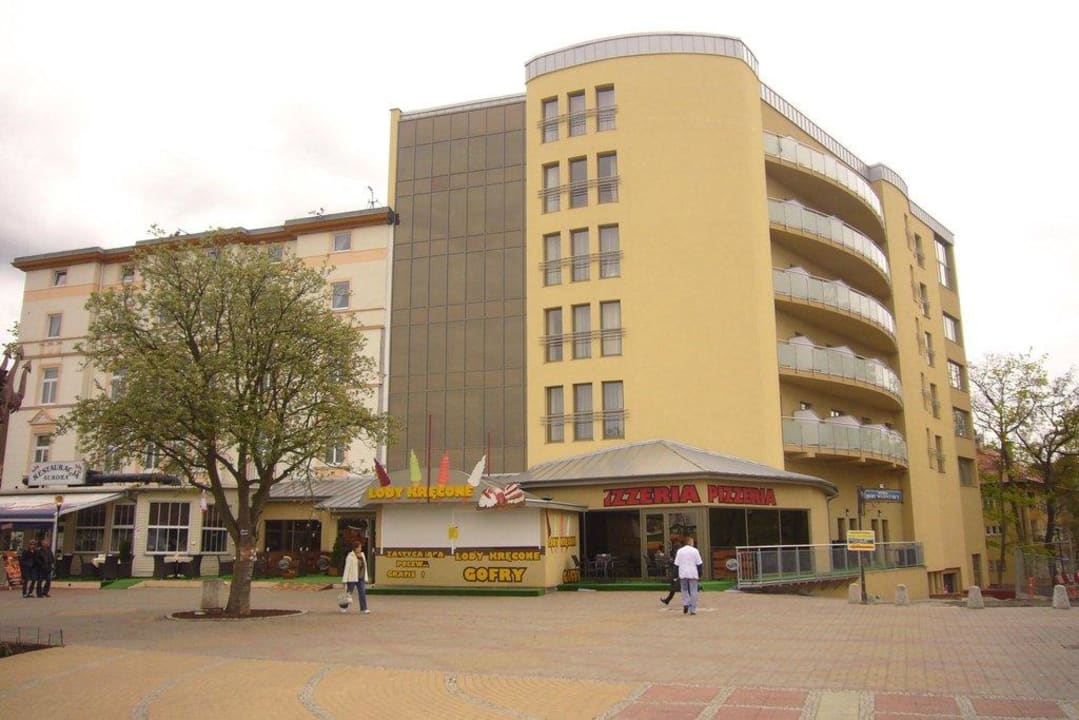 Aufnahme Hotel Aurora von der Seebrücke Hotel Aurora Family & SPA