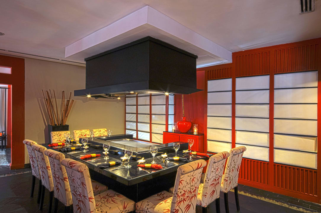 Wok Restaurant - Teppanyaki Area Sanctuary Cap Cana - Adults only