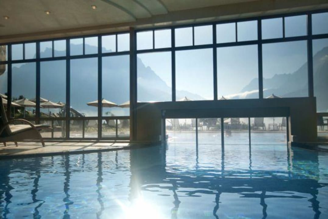 Pool-Anlage Hotel Post Lermoos