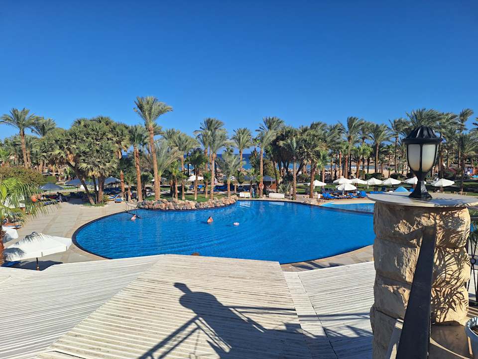 Pool Brayka Bay Resort