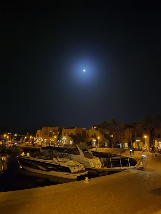 Außenansicht Captain's Inn Hotel