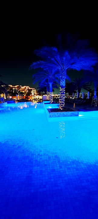 Pool DoubleTree by Hilton Resort & Spa Marjan Island