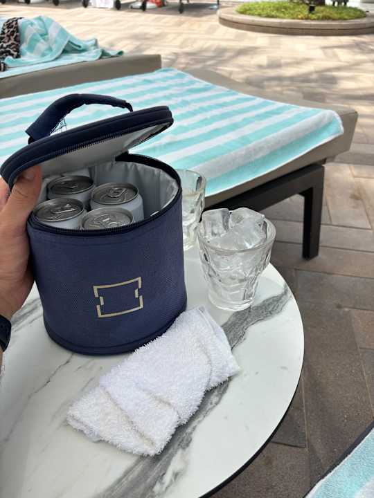 Pool Atlantis The Royal