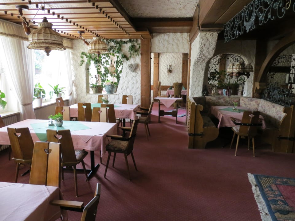 Blick in die Gaststube Hotel Gondel