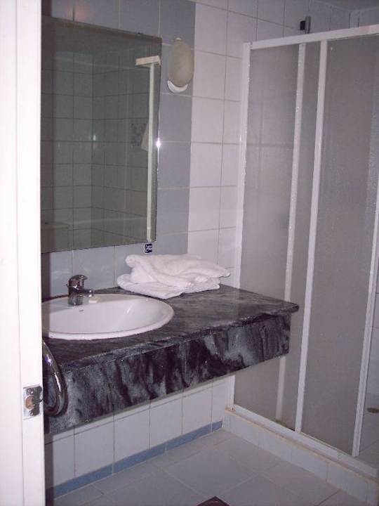 Badezimmer im Hotel Jagua Hotel Jagua Affiliated by Meliá