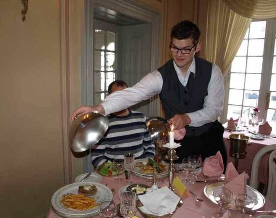 So wurde das Essen serviert Hotel zum Schwan