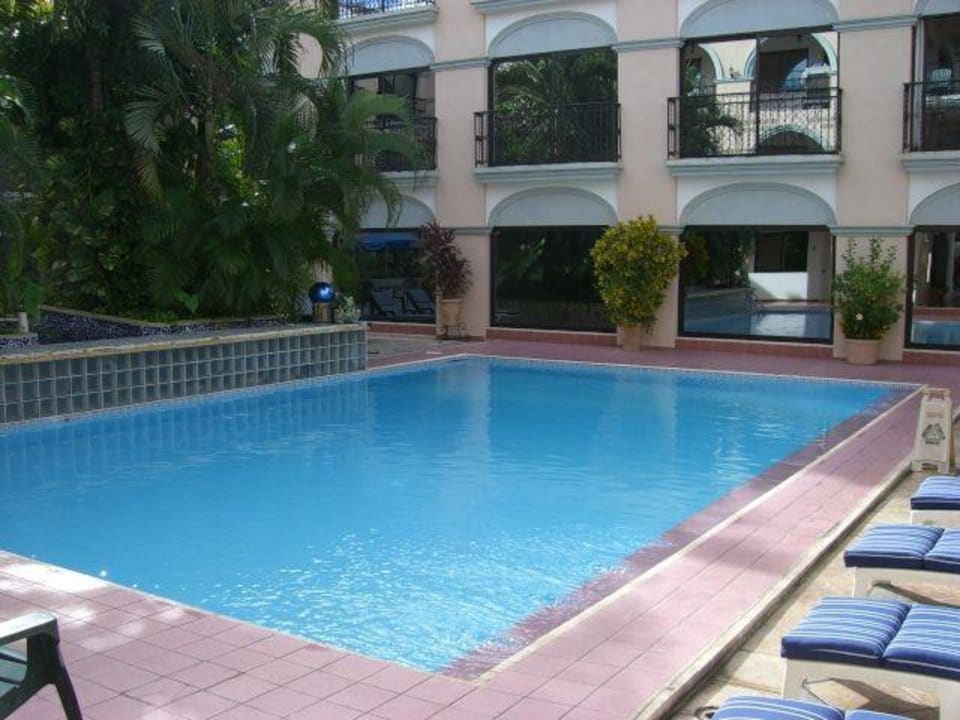 Pool Hotel Doralba Inn