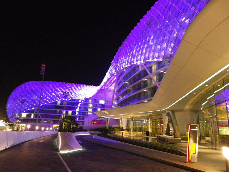 Le Yas Crowne Plaza Hotel Yas Island