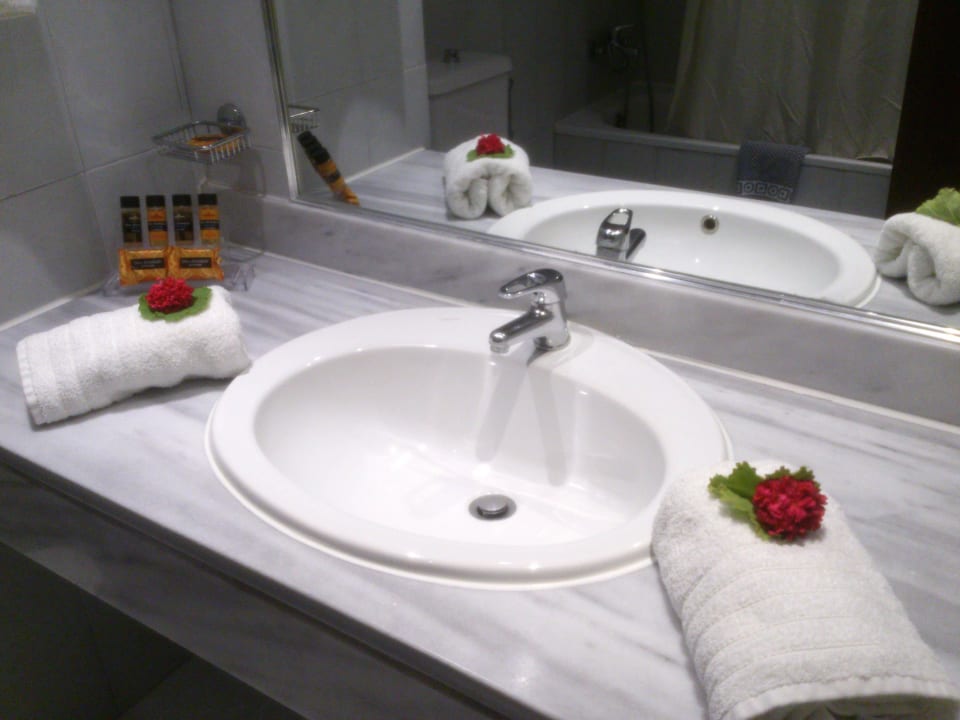 Bad Hotel Kalithea Mare Palace