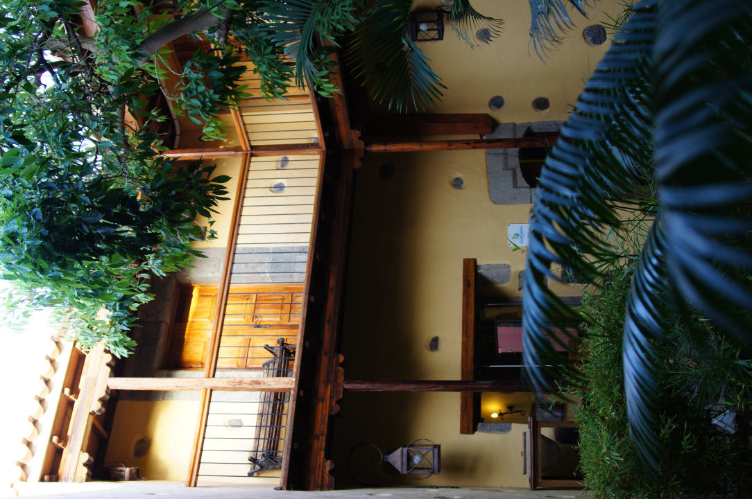 Im Patio Hotel Rural Casa de Los Camellos
