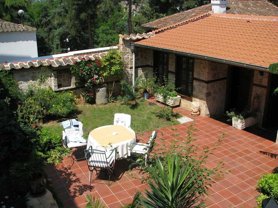 Terrasse vor unserem Zimmer Dogan Hotel by Prana Hotels & Resorts