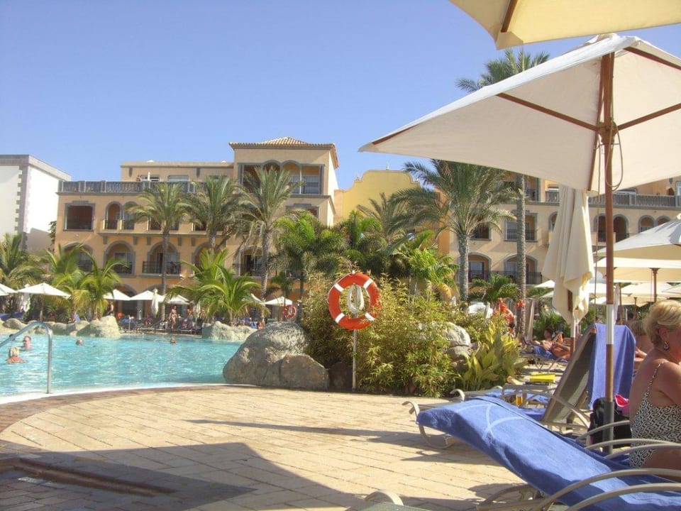 Der beheizte Pool - ideal für Kinder Lopesan Villa del Conde Resort & Thalasso